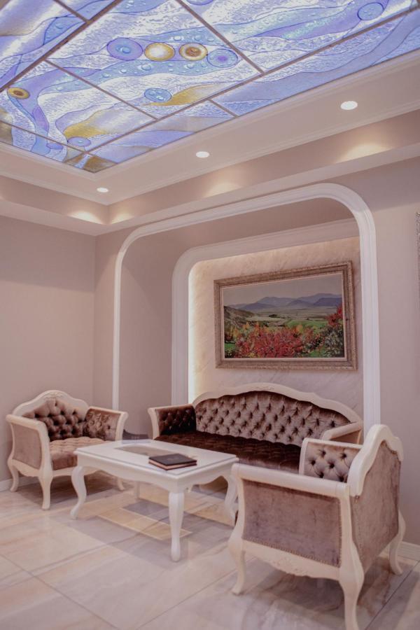 Lot Boutique By And Preference Hotel